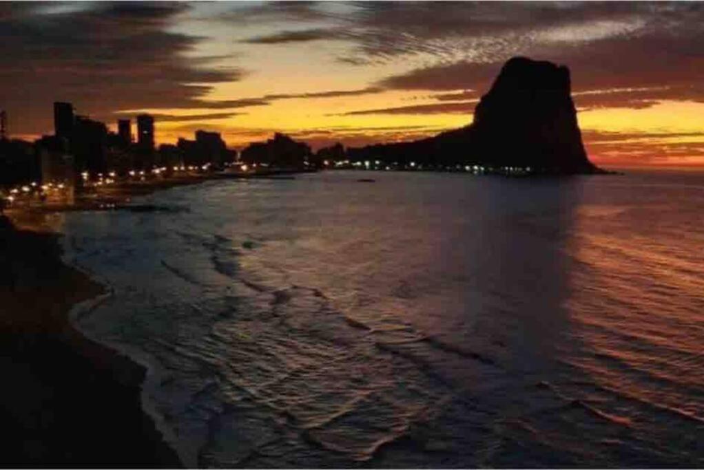 Apartamento A 2 Min De Playa Calpe Bagian luar foto